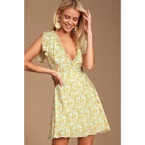 Lulu’s Yellow Audacious Audrey Floral Wrap Mini Dress Size S